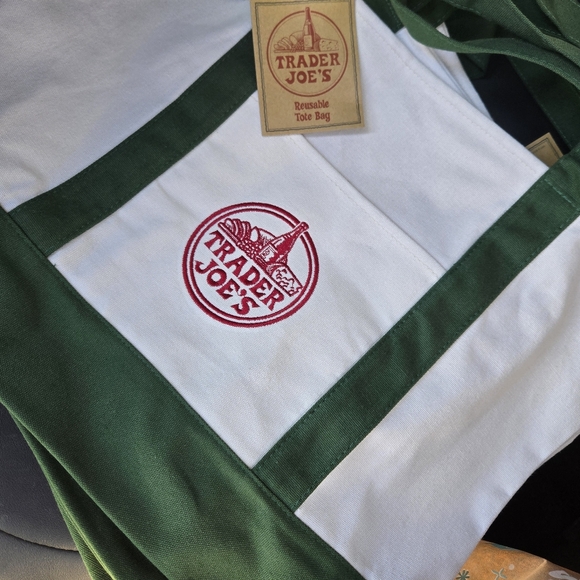 2 Trader Joe's🌿Green Tote Bags - Picture 3 of 3